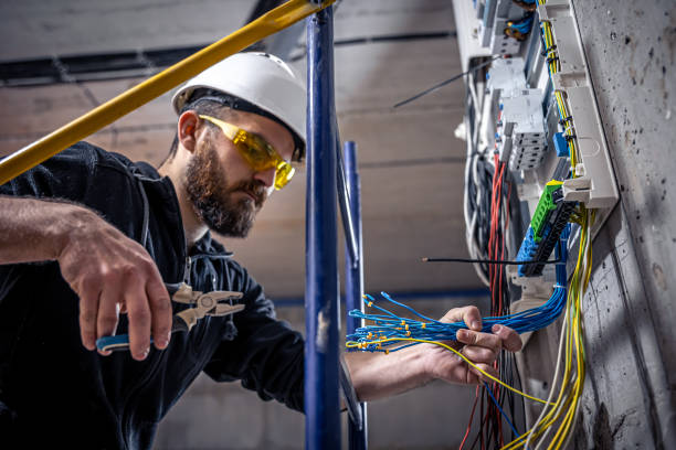 Best Electrical Outlet Repair  in Oregon, OH
